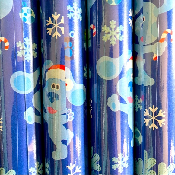 BLUE’S CLUES Christmas Holiday Wrapping Paper. Listing is for 1 roll. - Picture 1 of 3
